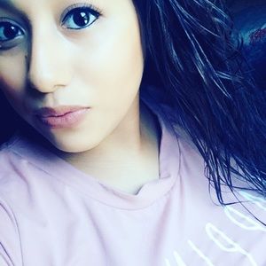 Meet your Posher, Eva